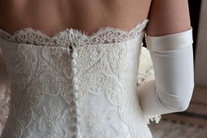 abito da sposa con pizzo corpino - Daniele Panareo Fotografo matrimoni a Lecce