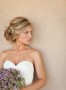 Acconciatura sposa raccolto laterale - Daniele Panareo Fotografo matrimonialista Lecce