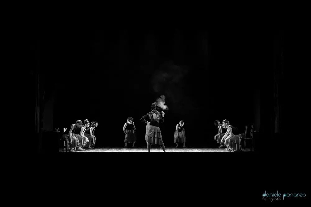 Spettacolo di danza Noi Carmen - Daniele Panareo fotografo Lecce (37)